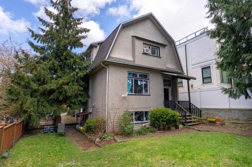2703 Ward Street, Vancouver, BC 
