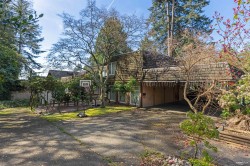 1366 Kings Avenue West Vancouver, BC V7T 2C6