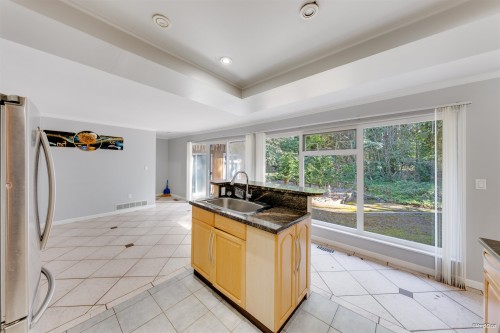 1366 Kings Avenue, West Vancouver, BC 