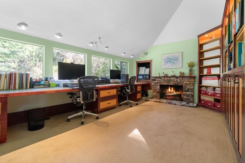 4635 Caulfeild Drive, West Vancouver, BC 