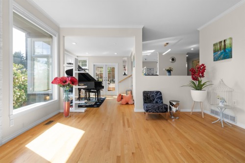 4635 Caulfeild Drive, West Vancouver, BC 