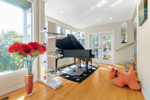 4635 Caulfeild Drive, West Vancouver, BC 