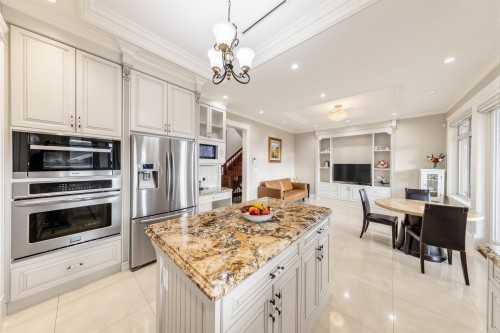 172 46Th Avenue W, Vancouver, BC 