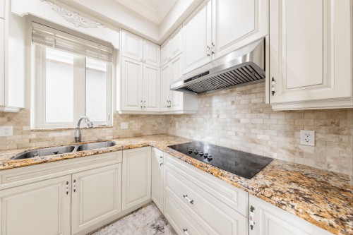 172 46Th Avenue W, Vancouver, BC 