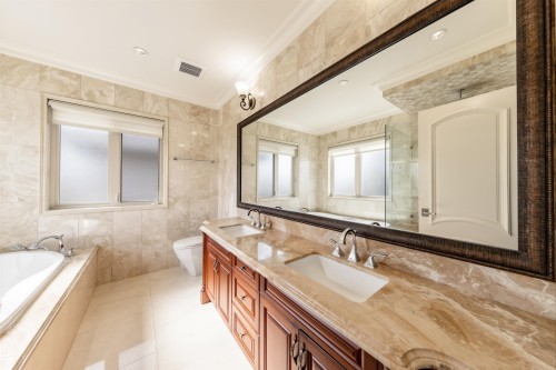 172 46Th Avenue W, Vancouver, BC 
