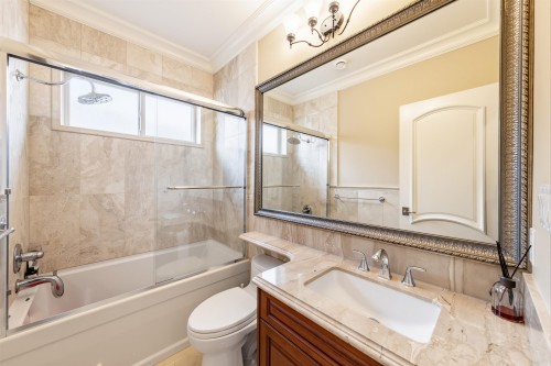 172 46Th Avenue W, Vancouver, BC 