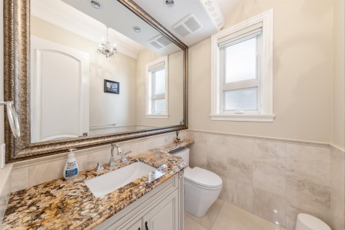 172 46Th Avenue W, Vancouver, BC 