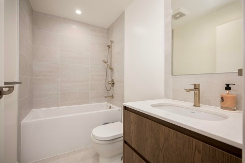605-6833 Pearson Way, Richmond, BC 