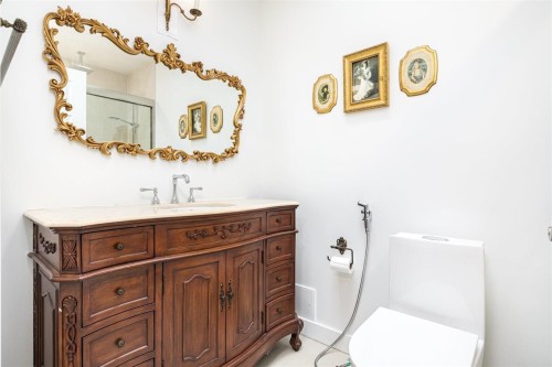 6780 Marine Drive, West Vancouver, BC 