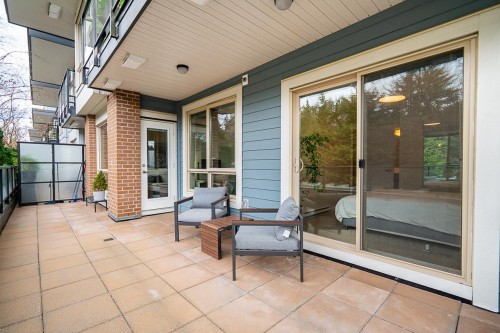 208-1330 Marine Drive, North Vancouver, BC 
