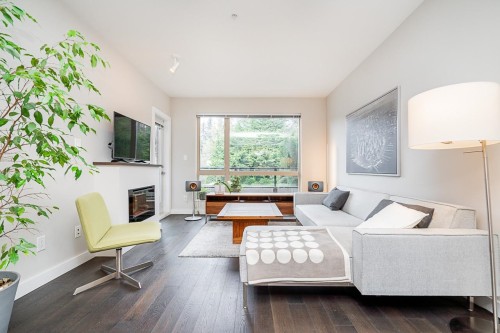 208-1330 Marine Drive, North Vancouver, BC 