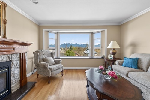 1627 34Th Avenue E, Vancouver, BC 