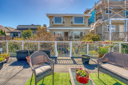 1627 34Th Avenue E, Vancouver, BC 