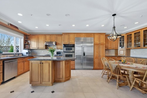 1627 34Th Avenue E, Vancouver, BC 