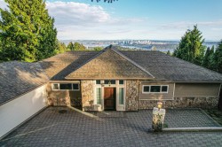 1371 Burnside Road  West Vancouver, BC V7S 2P6