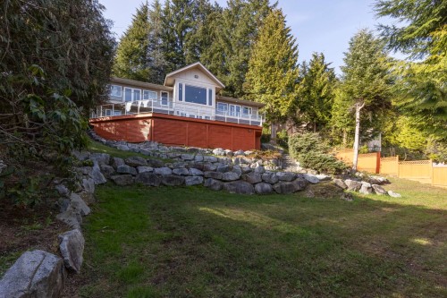 1371 Burnside Road, West Vancouver, BC 