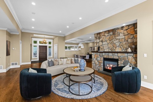 1371 Burnside Road, West Vancouver, BC 