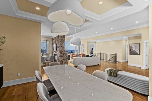 1371 Burnside Road, West Vancouver, BC 