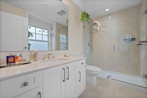 5681 Killarney Street, Vancouver, BC 