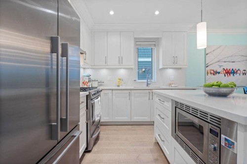 5681 Killarney Street, Vancouver, BC 