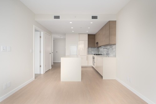 3201-4168 Lougheed Highway, Burnaby, BC 