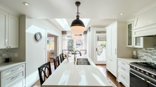 4058 31St Avenue W, Vancouver, BC 