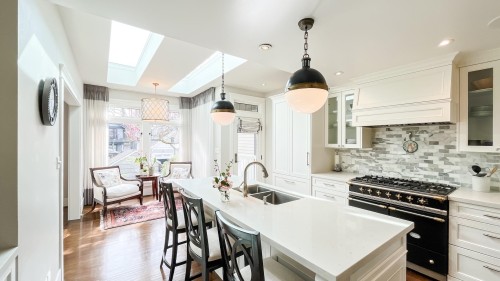 4058 31St Avenue W, Vancouver, BC 