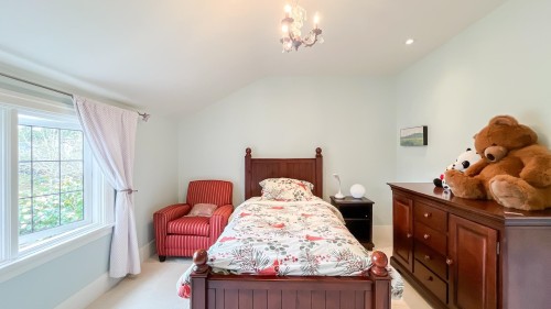 4058 31St Avenue W, Vancouver, BC 