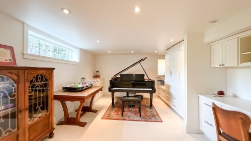 4058 31St Avenue W, Vancouver, BC 