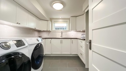 4058 31St Avenue W, Vancouver, BC 