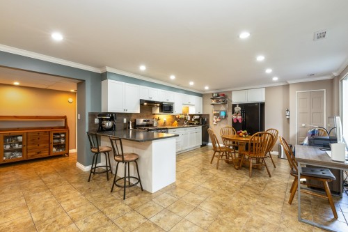 2113 Cape Horn Avenue, Coquitlam, BC 