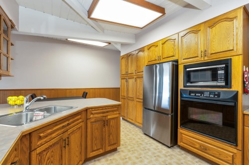 2113 Cape Horn Avenue, Coquitlam, BC 