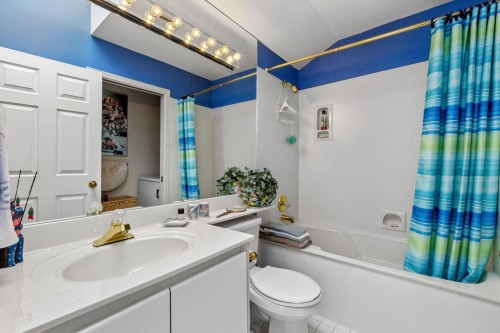 5180 Meadfeild Road, West Vancouver, BC 