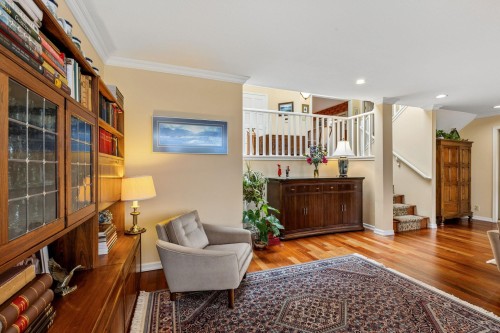 5180 Meadfeild Road, West Vancouver, BC 