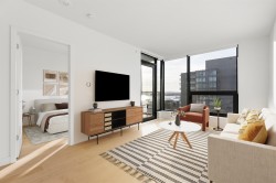 1004-135 13th Street E North Vancouver, BC V7L 0J8