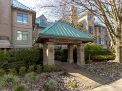 E102-628 12th Avenue W Vancouver, BC V5Z 1M8