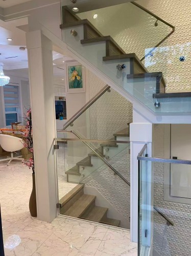 Upper-3254 E 6Th Ave., Vancouver, BC 