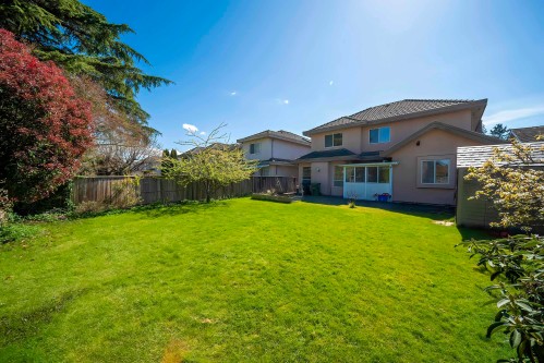 8671 Saunders Road, Richmond, BC 