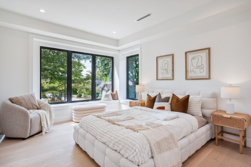 2307 3Rd Avenue E, Vancouver, BC 