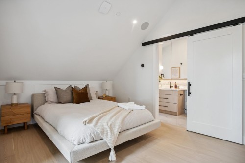 2307 3Rd Avenue E, Vancouver, BC 