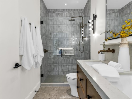 3-4088 Maple Crescent, Vancouver, BC 