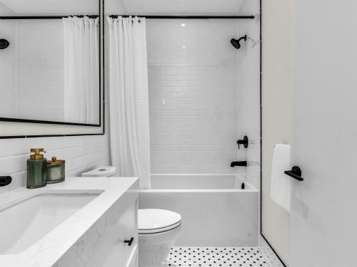 3-4088 Maple Crescent, Vancouver, BC 