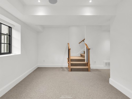 3-4088 Maple Crescent, Vancouver, BC 