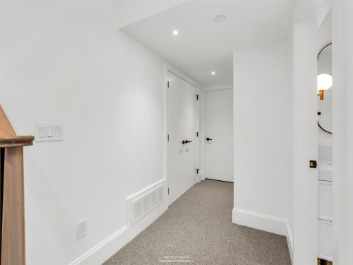 3-4088 Maple Crescent, Vancouver, BC 