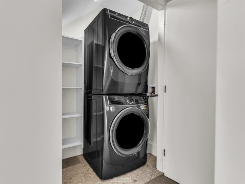 3-4088 Maple Crescent, Vancouver, BC 