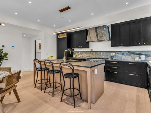 3-4088 Maple Crescent, Vancouver, BC 