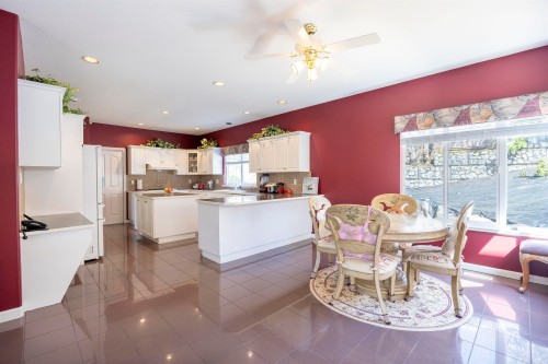 2551 Sapphire Place, Coquitlam, BC 