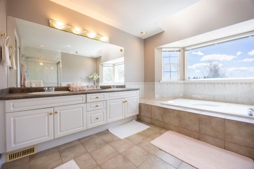 2551 Sapphire Place, Coquitlam, BC 