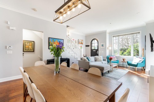 991 38Th Avenue W, Vancouver, BC 