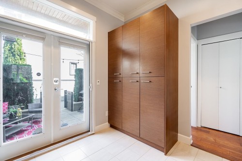 991 38Th Avenue W, Vancouver, BC 